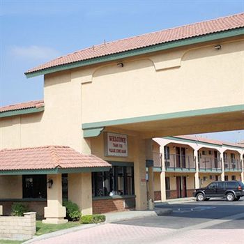 Travelodge Inn & Suites By Wyndham ווסט קובינה מראה חיצוני תמונה